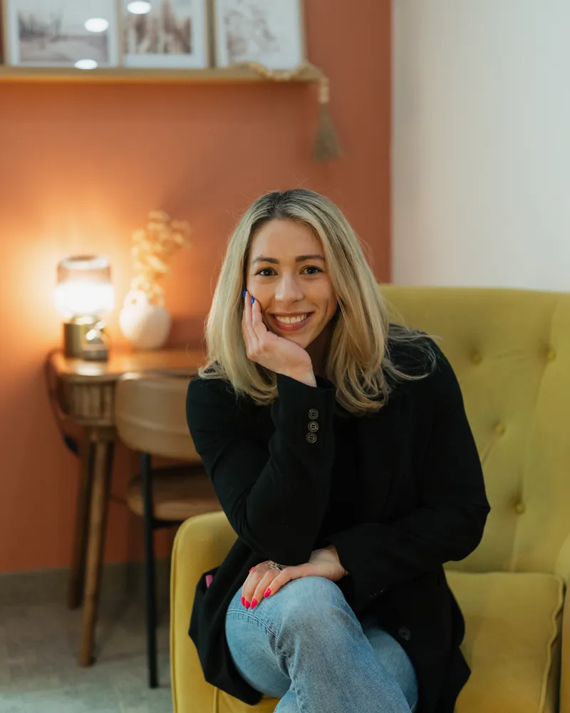 Taylor Thompson, Registered Psychotherapist